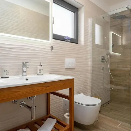 빌라 Barbara By Istrialux Juršići